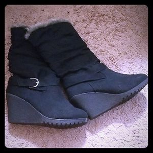 Lower East Side black boot with fur